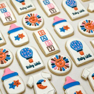 🍼 It’s baby shower season! 🌞 We love seeing all of the fun and unique ways our community celebrates new additions. How do you celebrate?
.
.
.
.
.
.
#babyshower #babyshowerideas #seattlebaby #seattlebabyshower #seattleparents #seattlebaker #seattlebakery #seattledesserts #seattlecookies #pnwbaby #pnwbaby #babyshowercookies #babycookies #cookie #cookies #cookiegram #cookieset #cookiedecorating #cookieart #frostedsugarcookies #sugarcookies #sugarcookiesofinstagram #sugarcookiedecorator #cookieartist #seattle #seattlewa #seattlefood #seattlefoodie #shorelinewa #bellevuewa #edmondswa